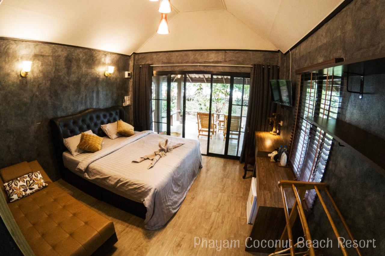 Phayam Coconut Beach Resort Koh Phayam Bagian luar foto